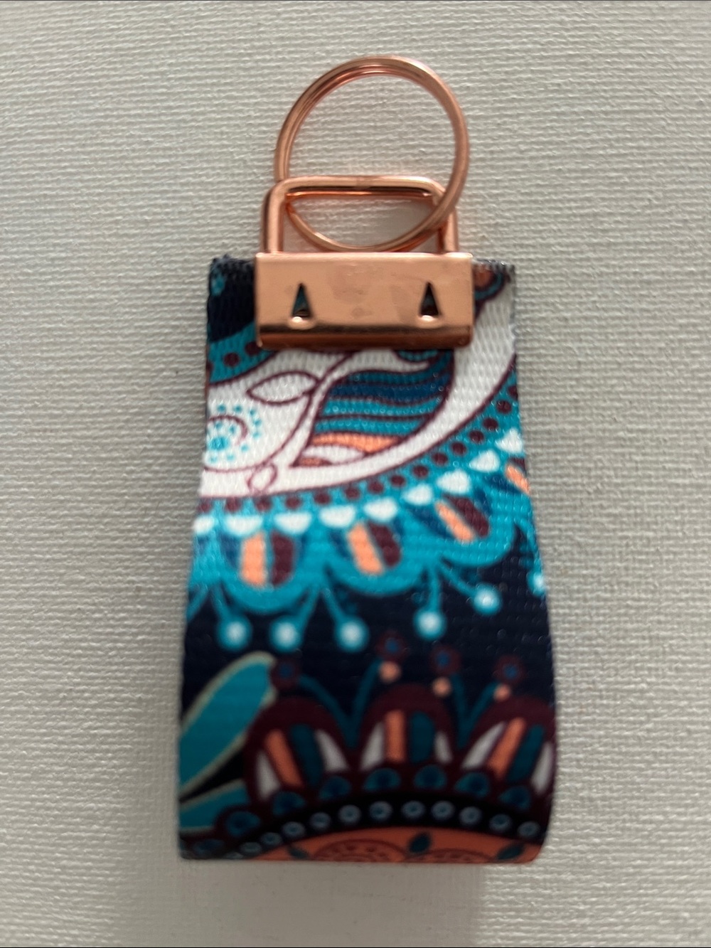 6 pc. Vibrant Patterned Purse Backpack Tassels Mini Key Fobs Gifts Fundraising - Picture 4 of 11